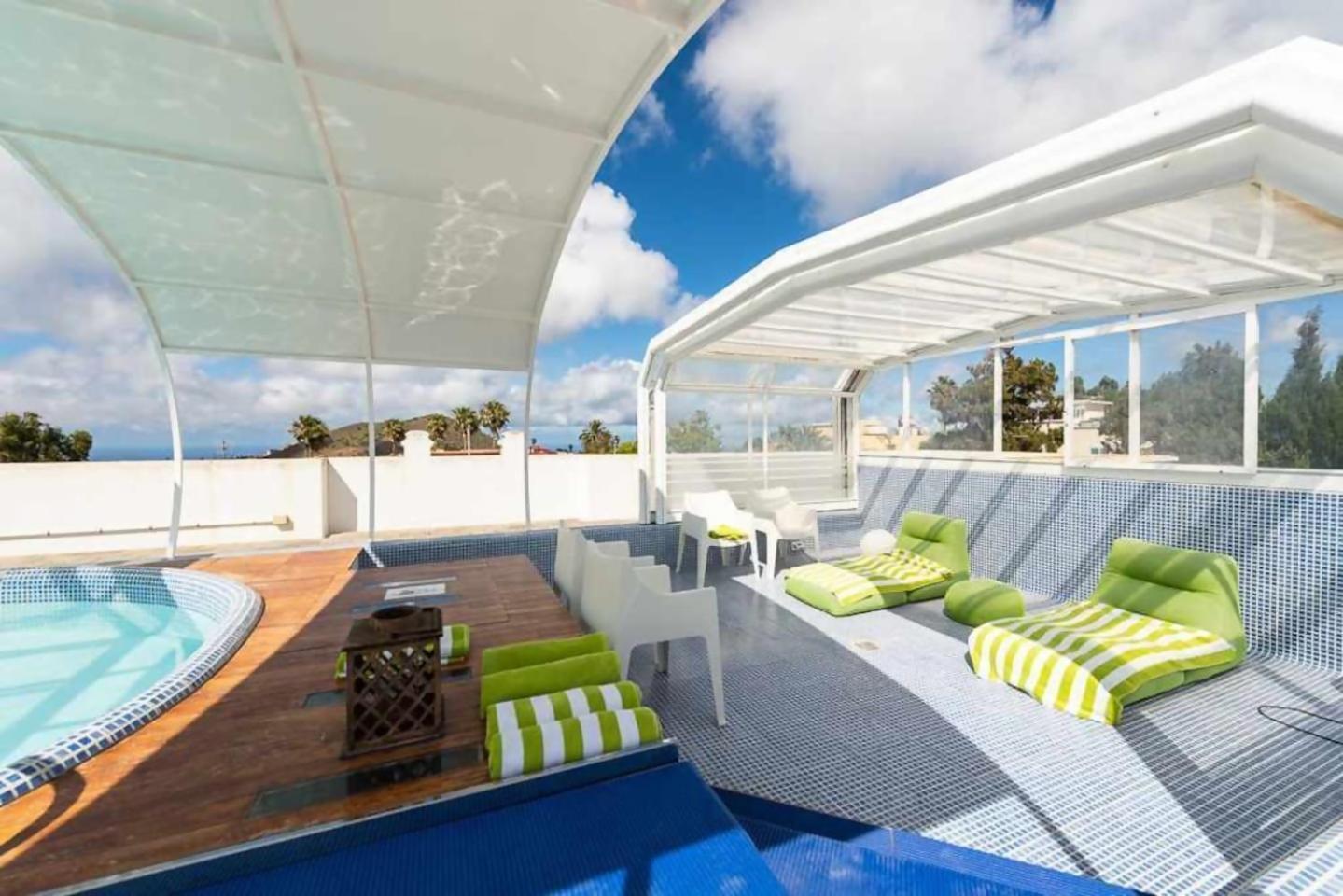 Amplia Villa De Lujo Con Piscina Climatizada Λας Πάλμας ντε Γκραν Κανάρια Εξωτερικό φωτογραφία