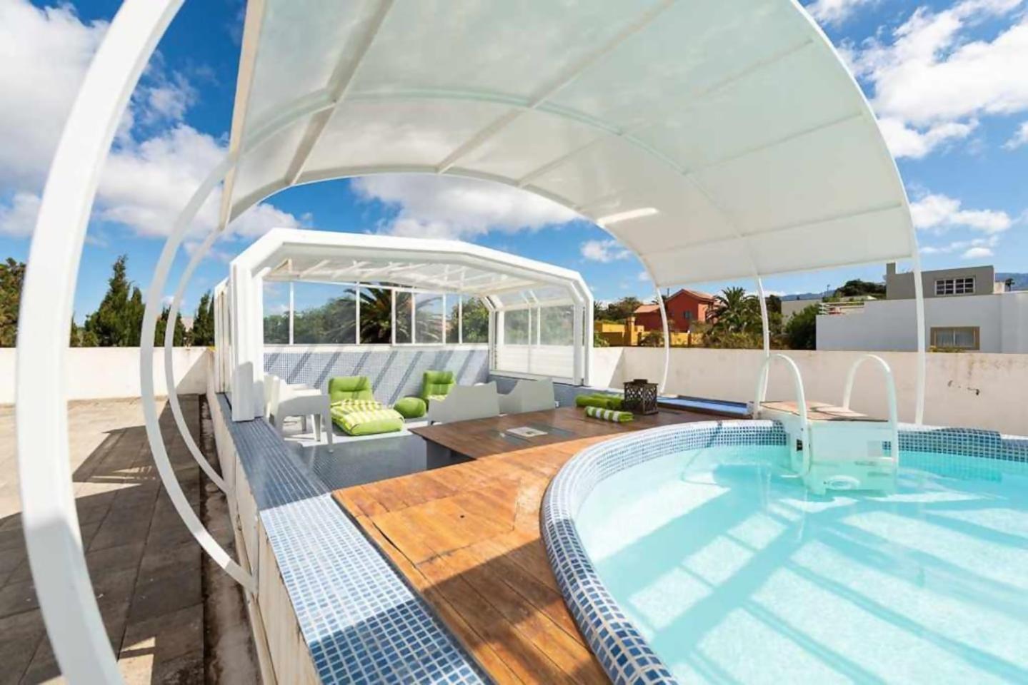 Amplia Villa De Lujo Con Piscina Climatizada Λας Πάλμας ντε Γκραν Κανάρια Εξωτερικό φωτογραφία