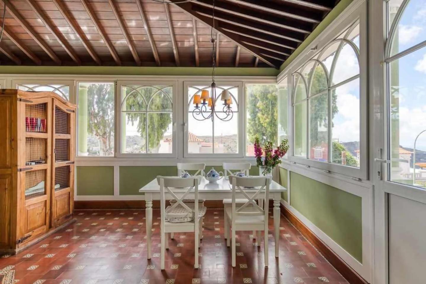 Amplia Villa De Lujo Con Piscina Climatizada Λας Πάλμας ντε Γκραν Κανάρια Εξωτερικό φωτογραφία