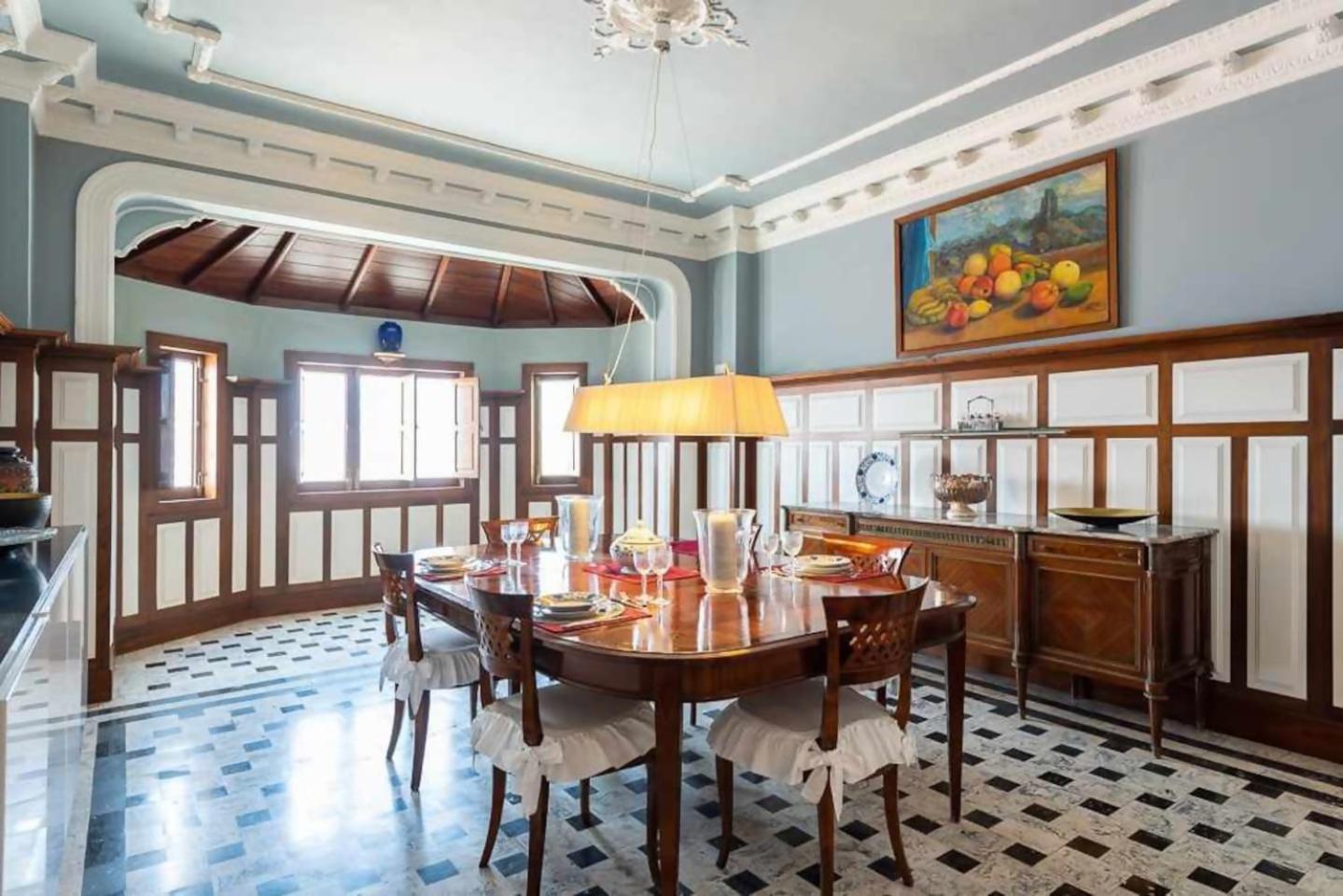 Amplia Villa De Lujo Con Piscina Climatizada Λας Πάλμας ντε Γκραν Κανάρια Εξωτερικό φωτογραφία